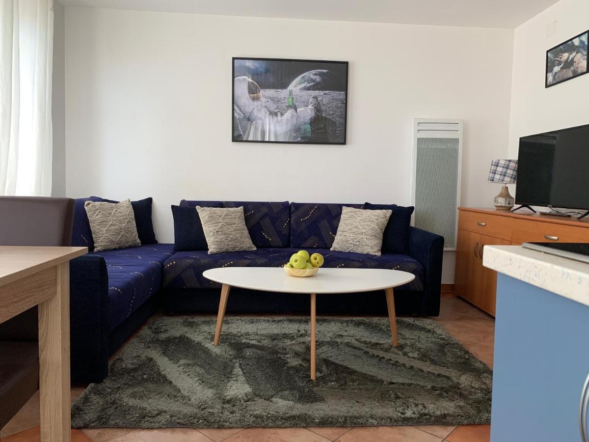 Apartments Mat Новаля Екстериор снимка