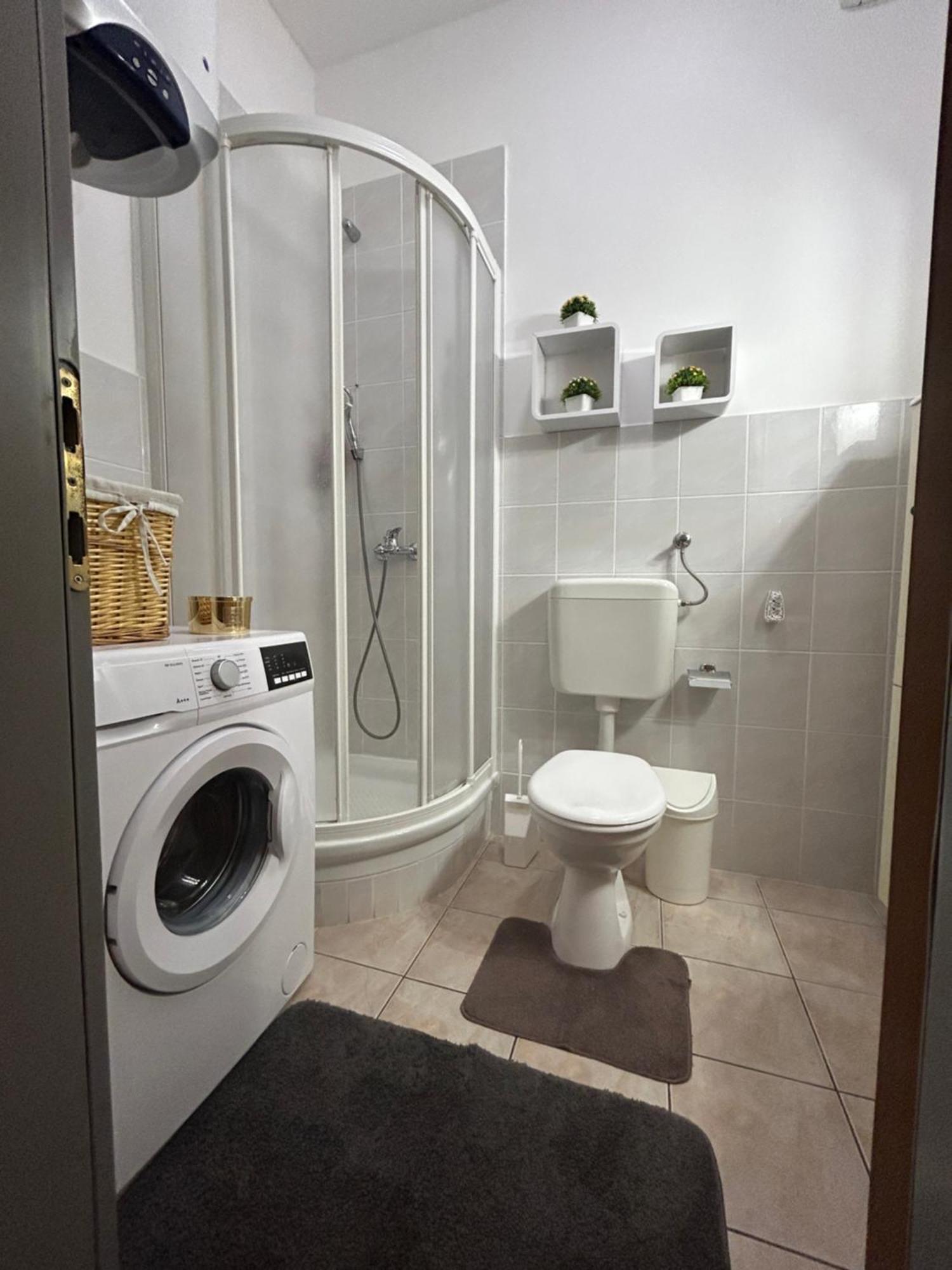 Apartments Mat Новаля Екстериор снимка